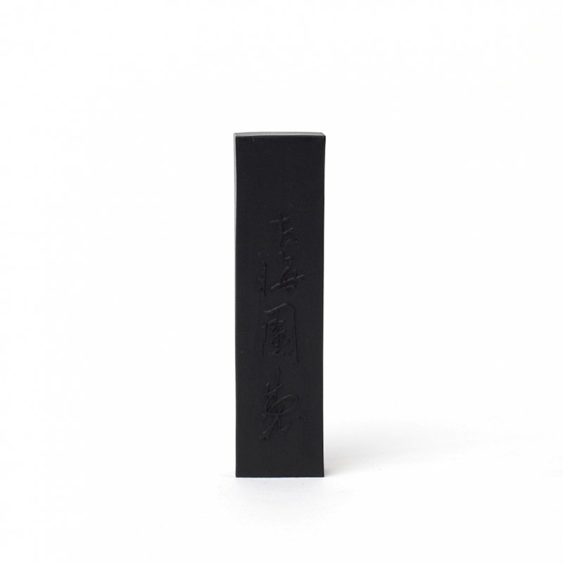 tuš na kaligrafii pevná