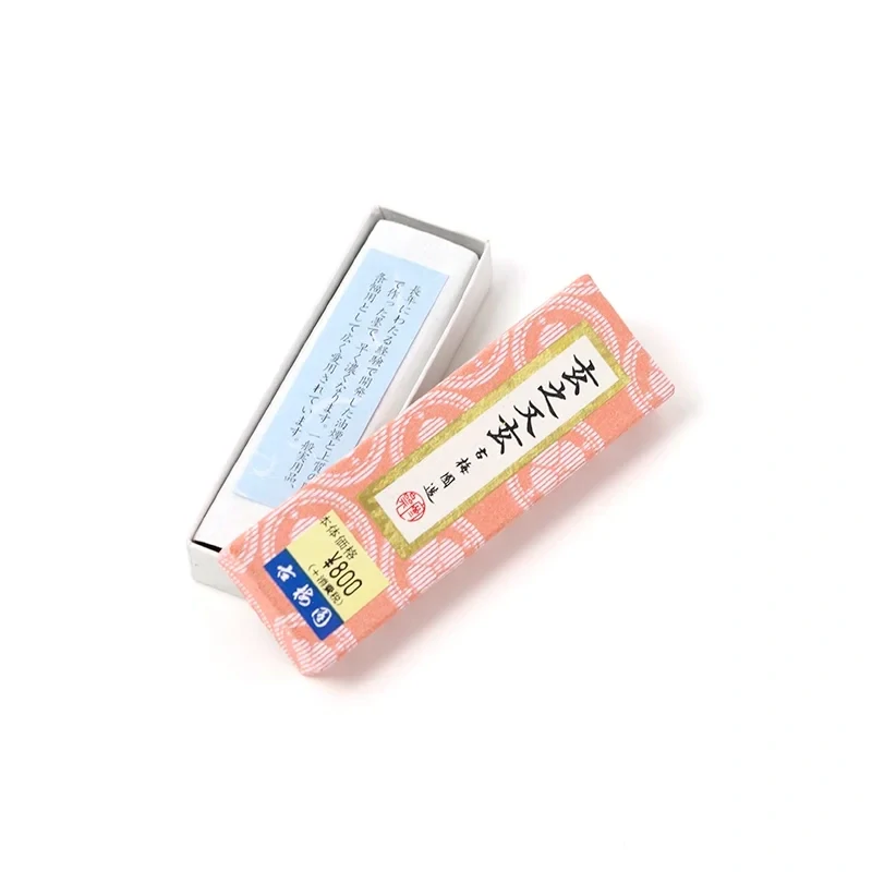 tuš na kaligrafii pevná