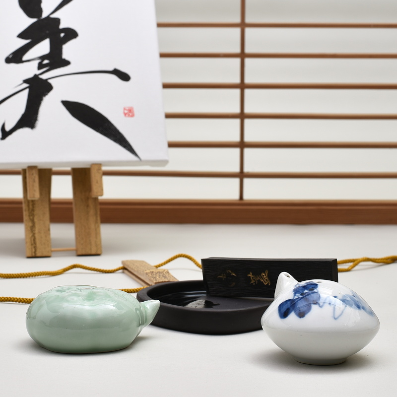 nádobka na vodu (suiteki)